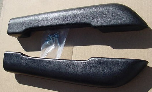 70 71 72 73 74 Cuda Barracuda Arm rests FRONT BLAC